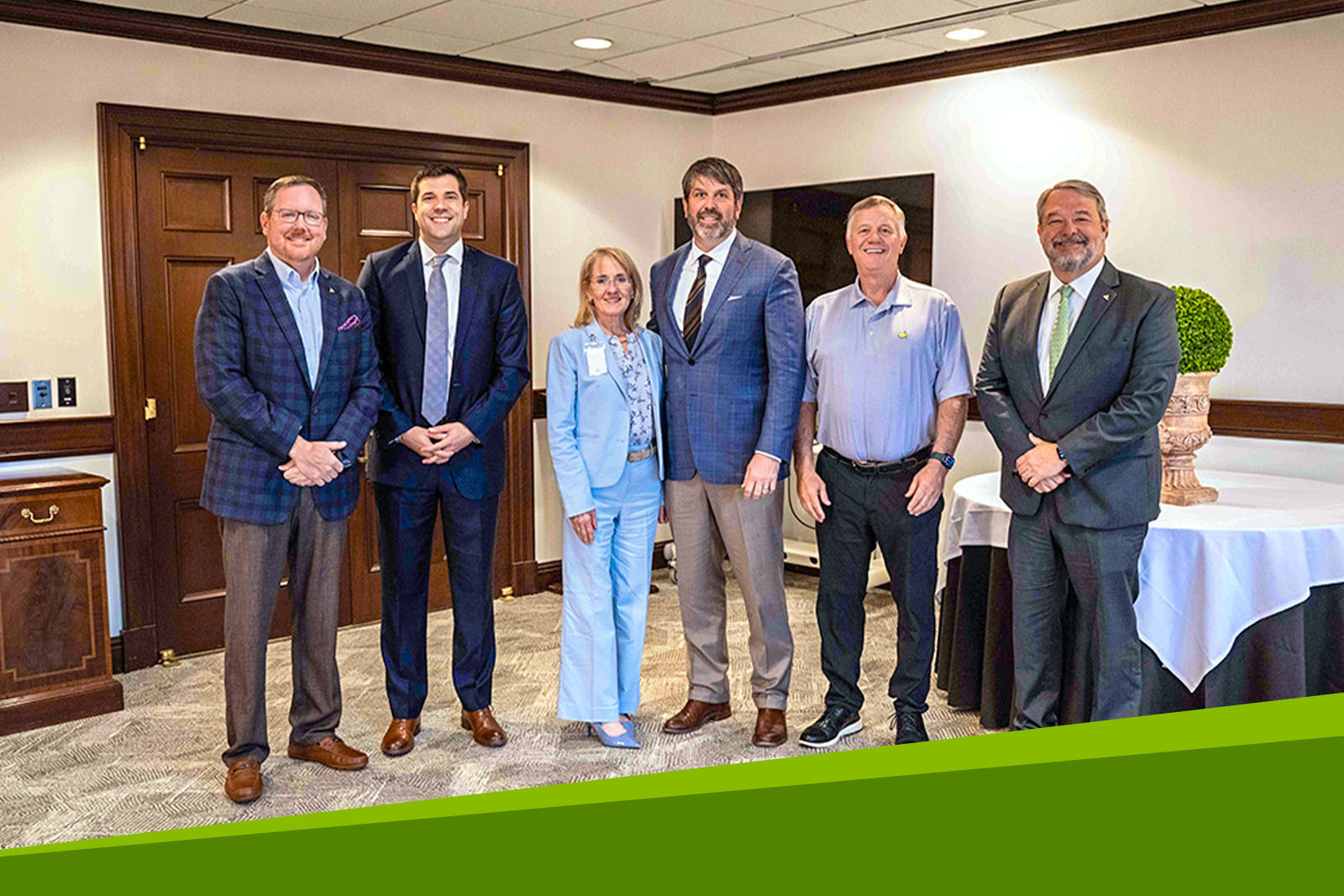 Regions Bank leaders and Alabama Hospital Association members.